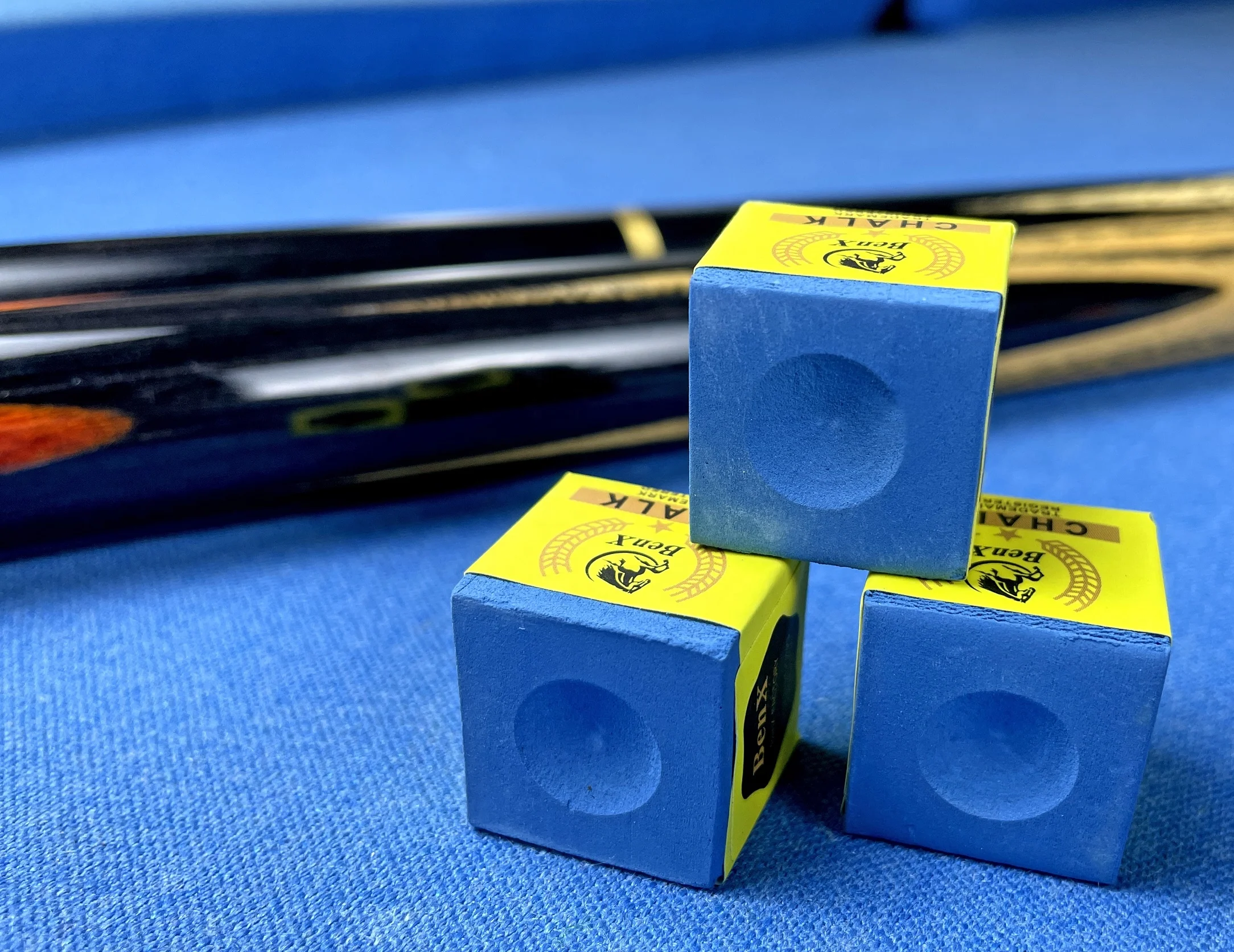 BenX A grade billiard chalk blue economic cue chalk for pool or snooker