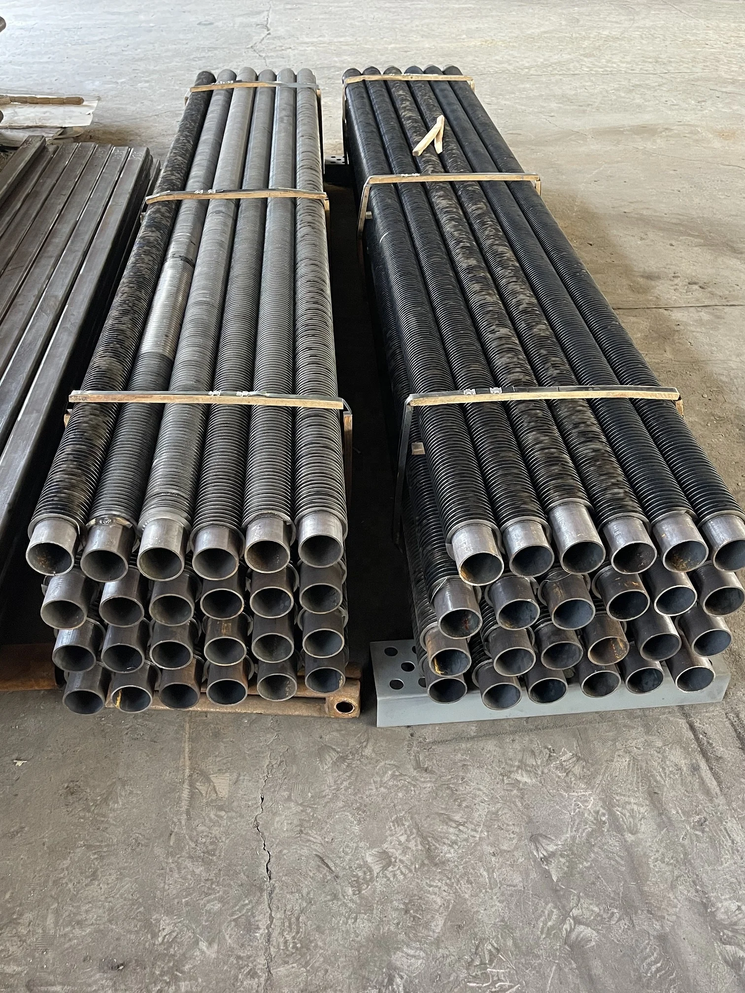 Hot Selling High Frequency Welded Steel Seamless Finned Tubes Heating Pipes For Radiators Drying