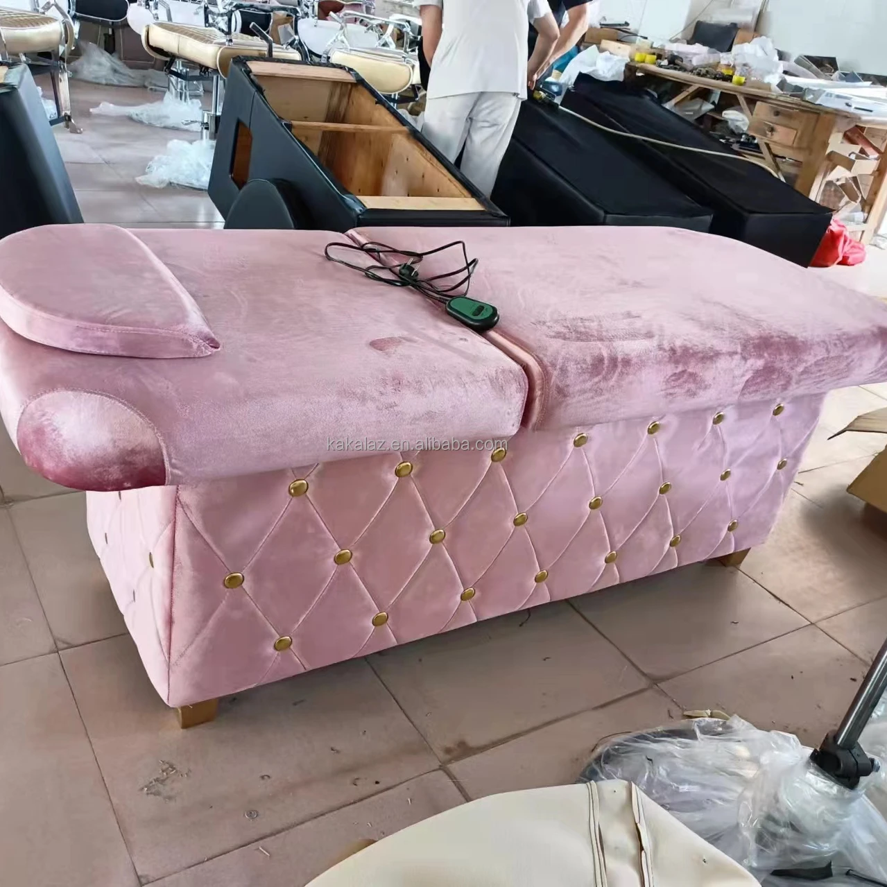 Manufacturers sell at low prices pink gold beauty bed massage table with diamonds electric massage table
