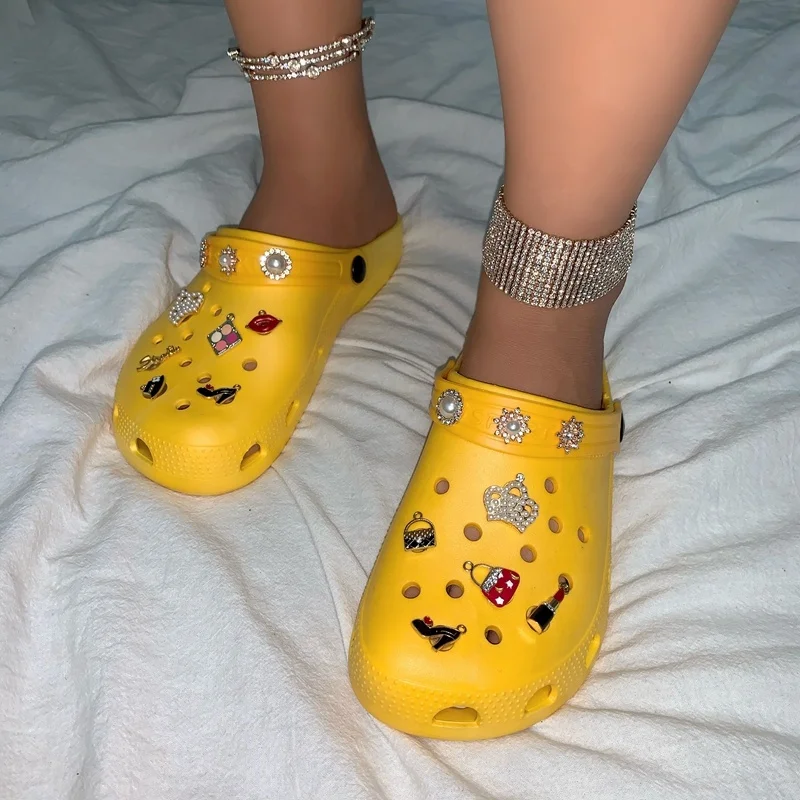 
Garden Shoes Slip On Sandals Thick Sole EVA Slippers Candy Color Clogs Crossbody Jelly Bag Set Hair Clasp 3 PCS Slides Slippers 