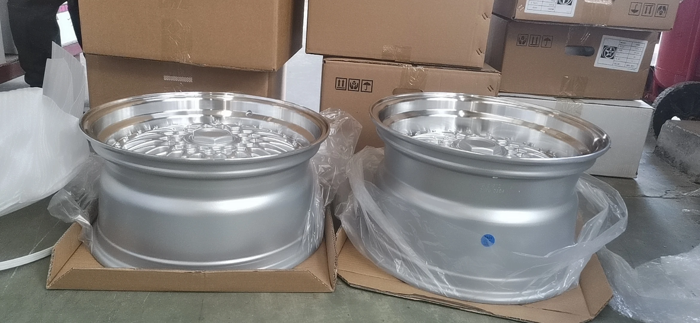 Full Size For BBS FI-R RS Chinese Manufacturer Wholesale 15 16 17 18 19 Inch Passenger Car Alloy Wheels Rims For BBS Jerry Huang