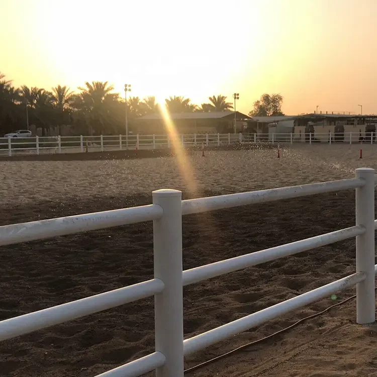 2023 Fentech High Quality PVC Plastic Farm Fence Trellis Gates Waterproof Racing Track Paddock with Quality Brand Name