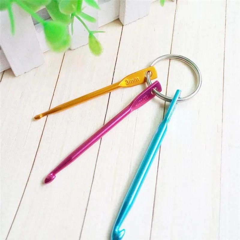 Multicolour Aluminum Keychain Crochet Hooks DIY Crafts Tools Knitting Needles