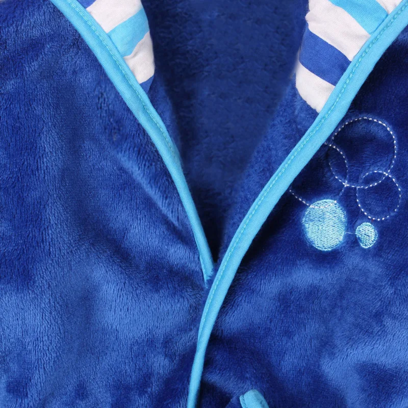 Winter new boys and girls belt cartoon home wear robe bathrobe flannel children cheap pajamas wholesale