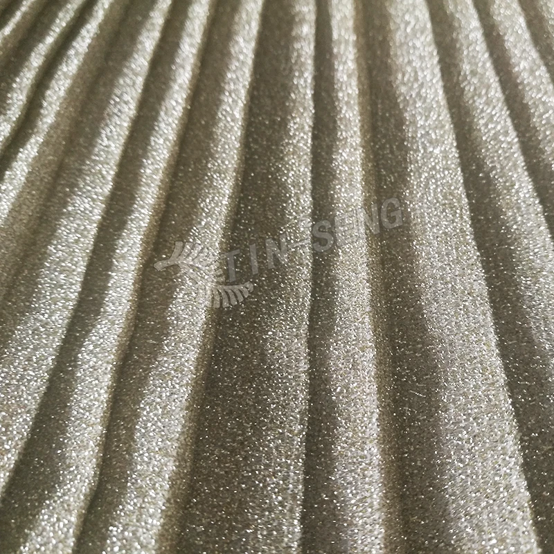Wrinkled Silver Metallic Yarn Knit Fabric for Skirt