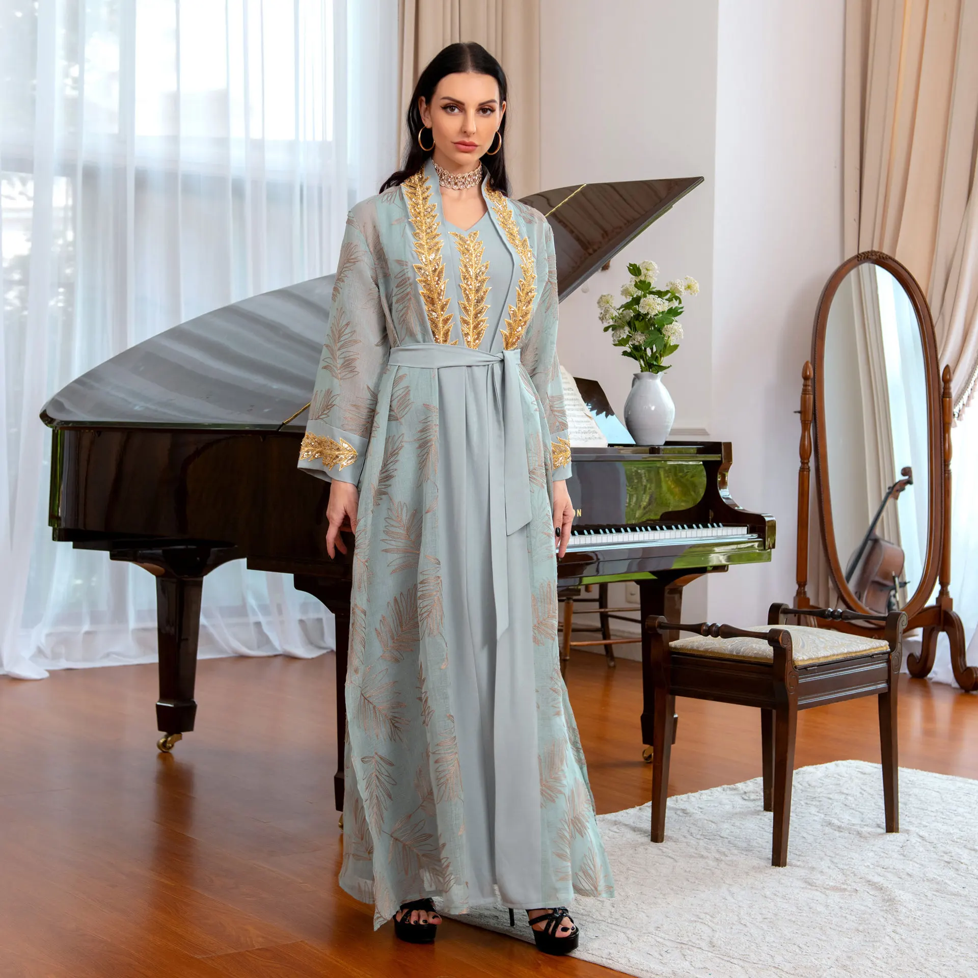 Trendy Beautiful New Caftan Dress with Sequin Embellished Kaftan Arab Jalabiya High Quality Middle East Muslim Woman Dress