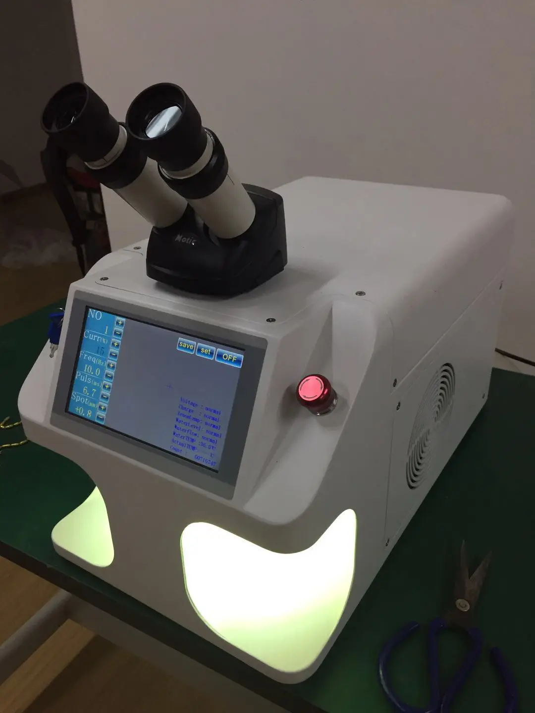 
Portable Laser Welders Stainless Steel Jewelry Silver Gold Laser Spot Welding Machine 