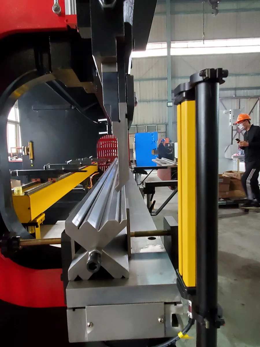  160 тонн x 3200 мм сервопривод cnc Электрический Гидравлический тормозной