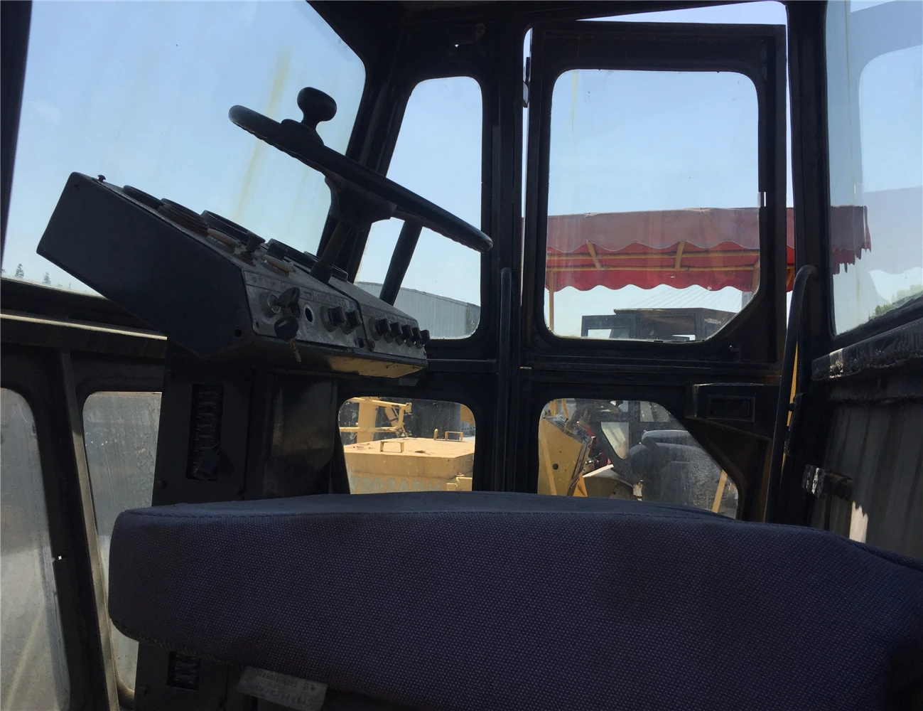 Used secondhand Dynapac Roader Roller CC211CA30D CA251D CA25D For sale with good performance and good condition