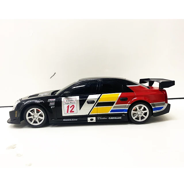 Лицензионные игрушки под давлением Cadillac 1/18 2 4G автомобиль с дистанционным управлением из сплава электрическая модель автомобиля на дороге Игрушки радиоуправляемые автомобили