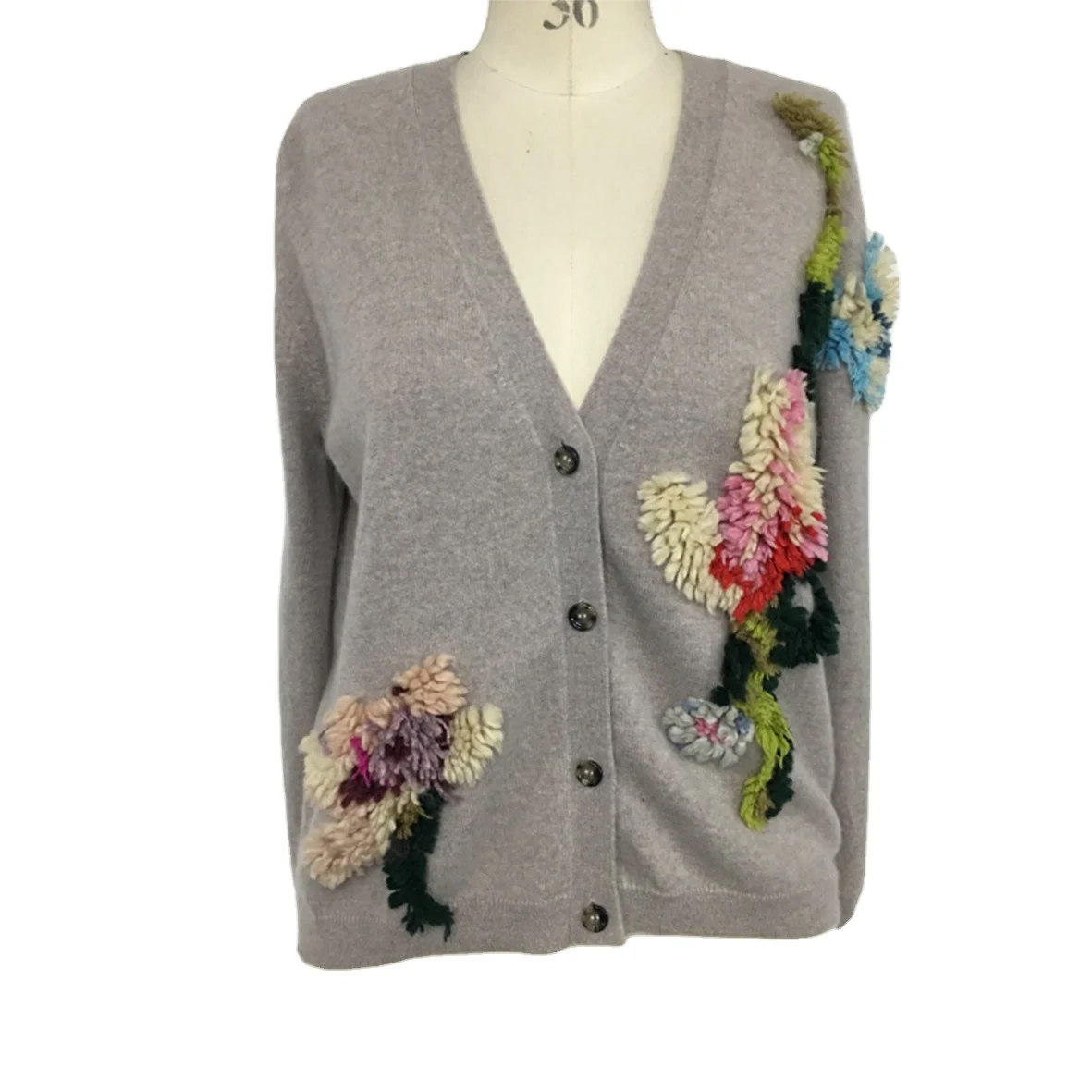 
New fashion cashmere fine Embroidery cashmere yarn details sweater 