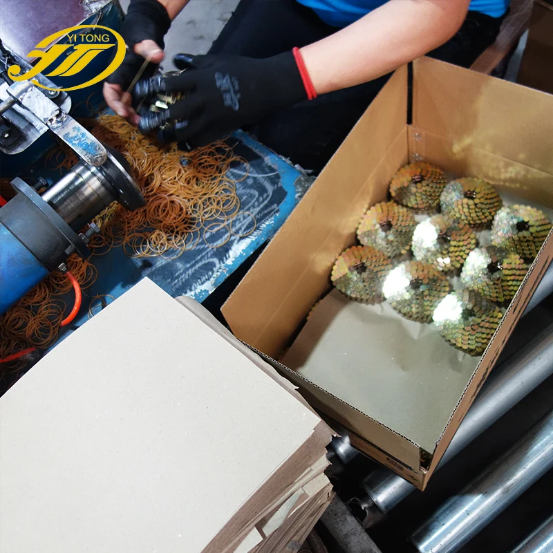 Оцинкованные кровельные гвозди с гладким хвостовиком и алмазной точкой 1 1/4