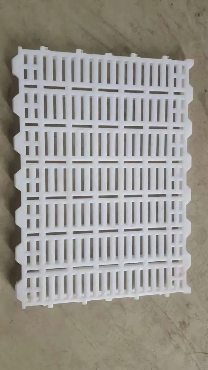 Plastic flooring for poultry chicken farm fecal leakage board High quality adult and baby chicks ducks poultry slats