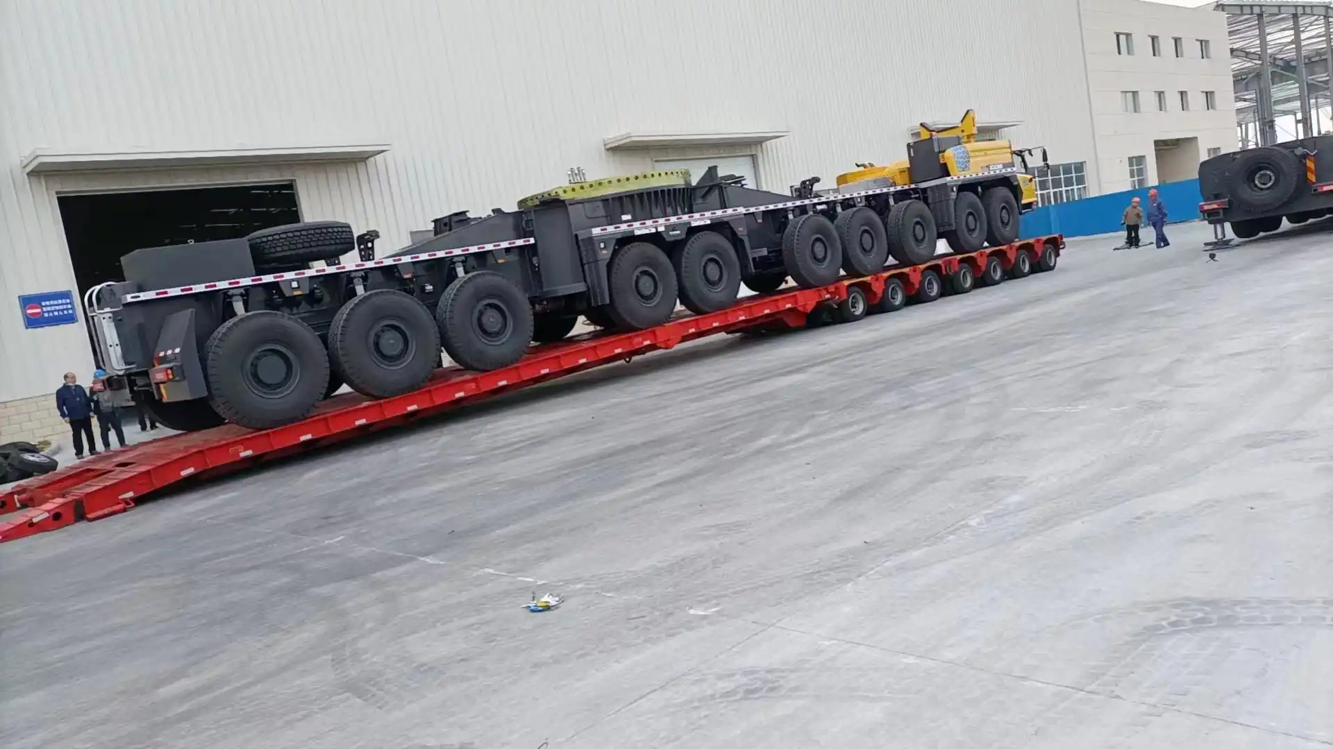 Excavator loader lowboy low bed semi-trailer 3/4/5 axles low bed ramp trailers low bed tractor trailer 80-120 ton for sale