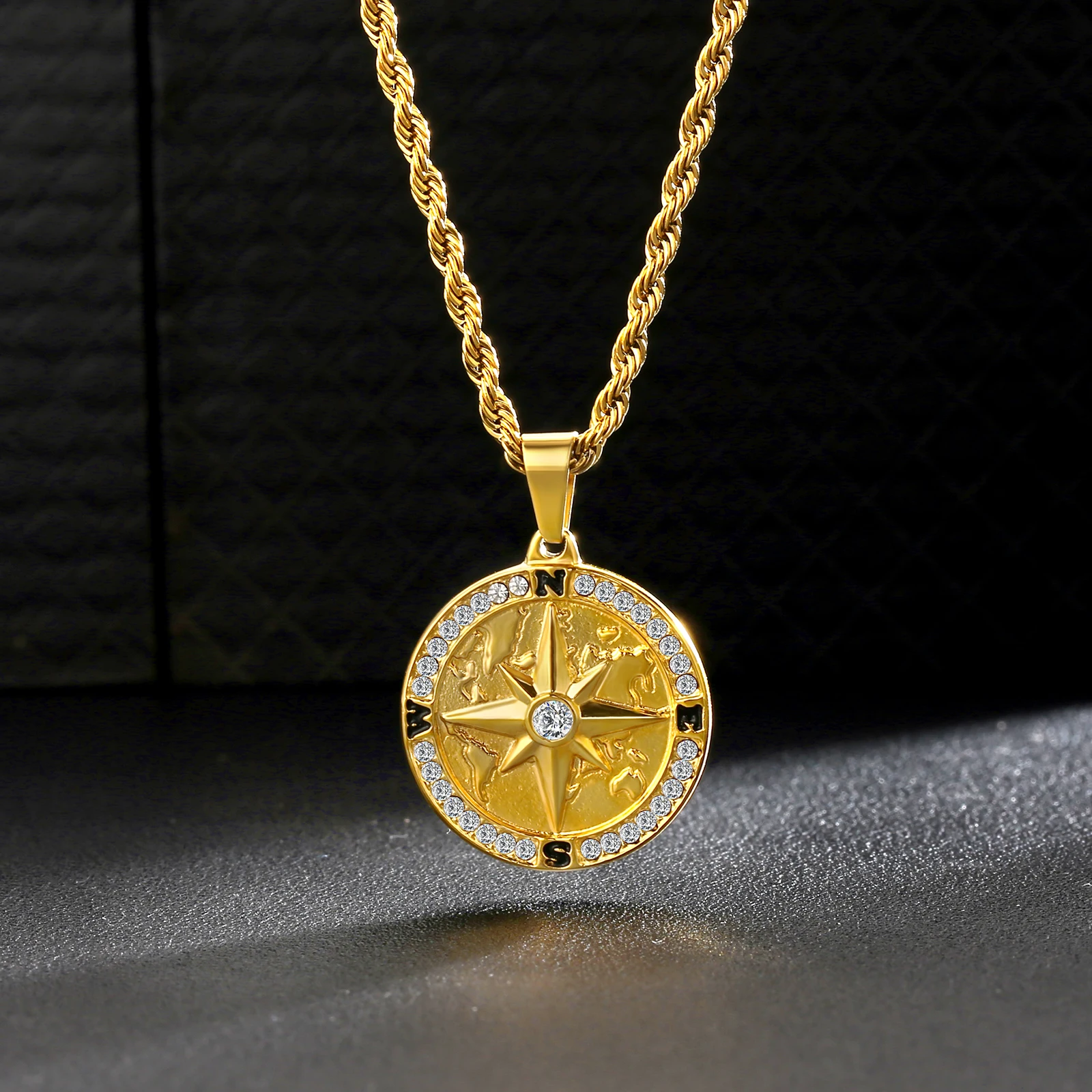 18k Gold Plated Compass Charm Necklace Jewelry Women Men Stainless Steel Metal Iced leo North Star Coin Compass Pendant Necklace