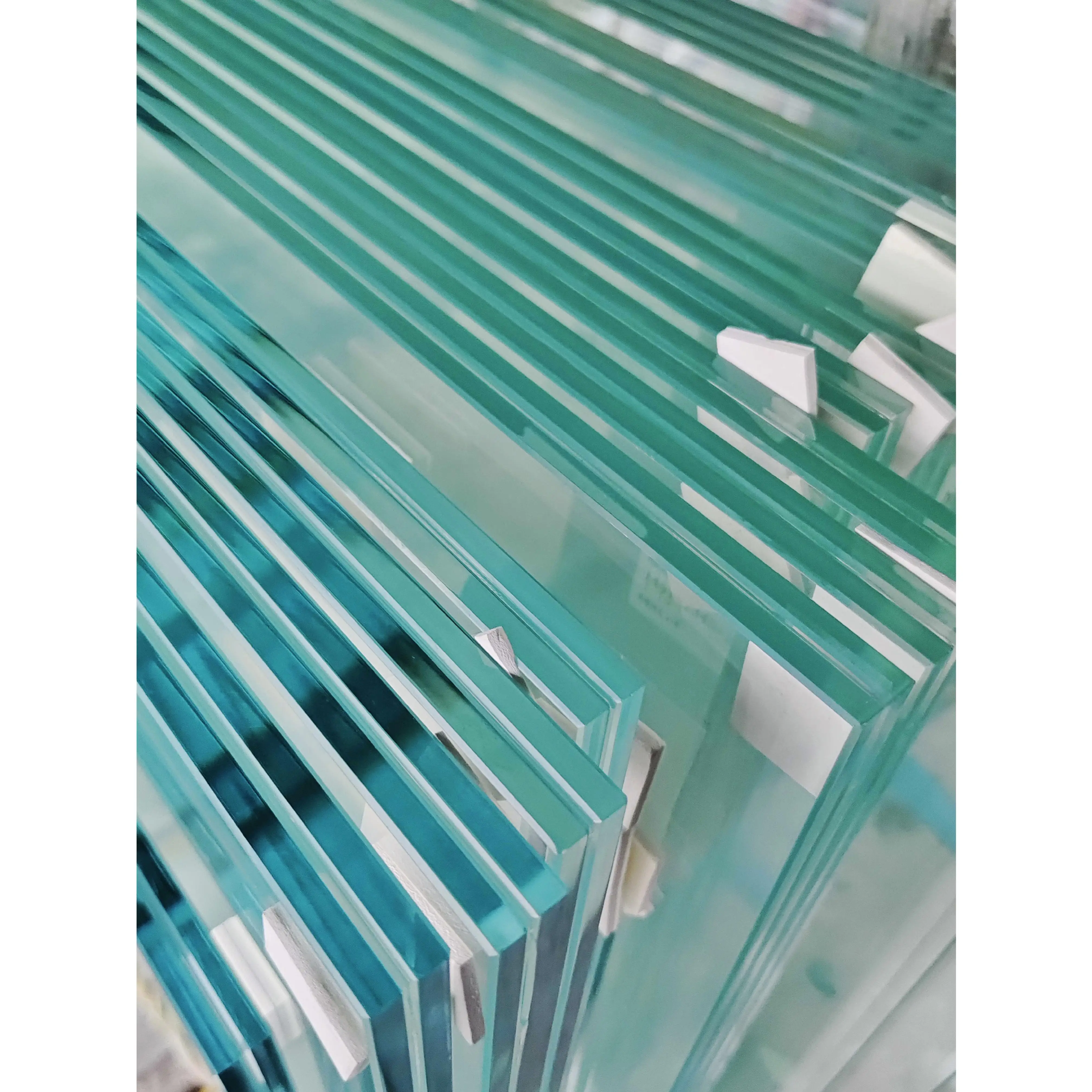 Competitive Price Tempered Laminated Glass CE SGCC Certificated Safety Toughened Clear PVB SGP Suppliers
