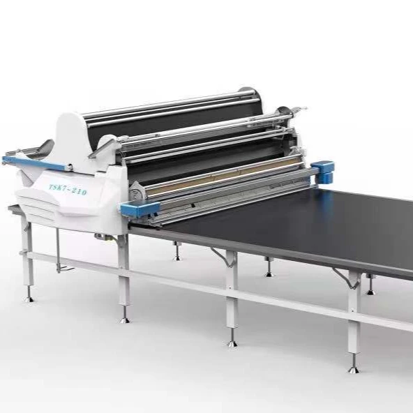 Аппарат для простого нанесения ткани на одежду