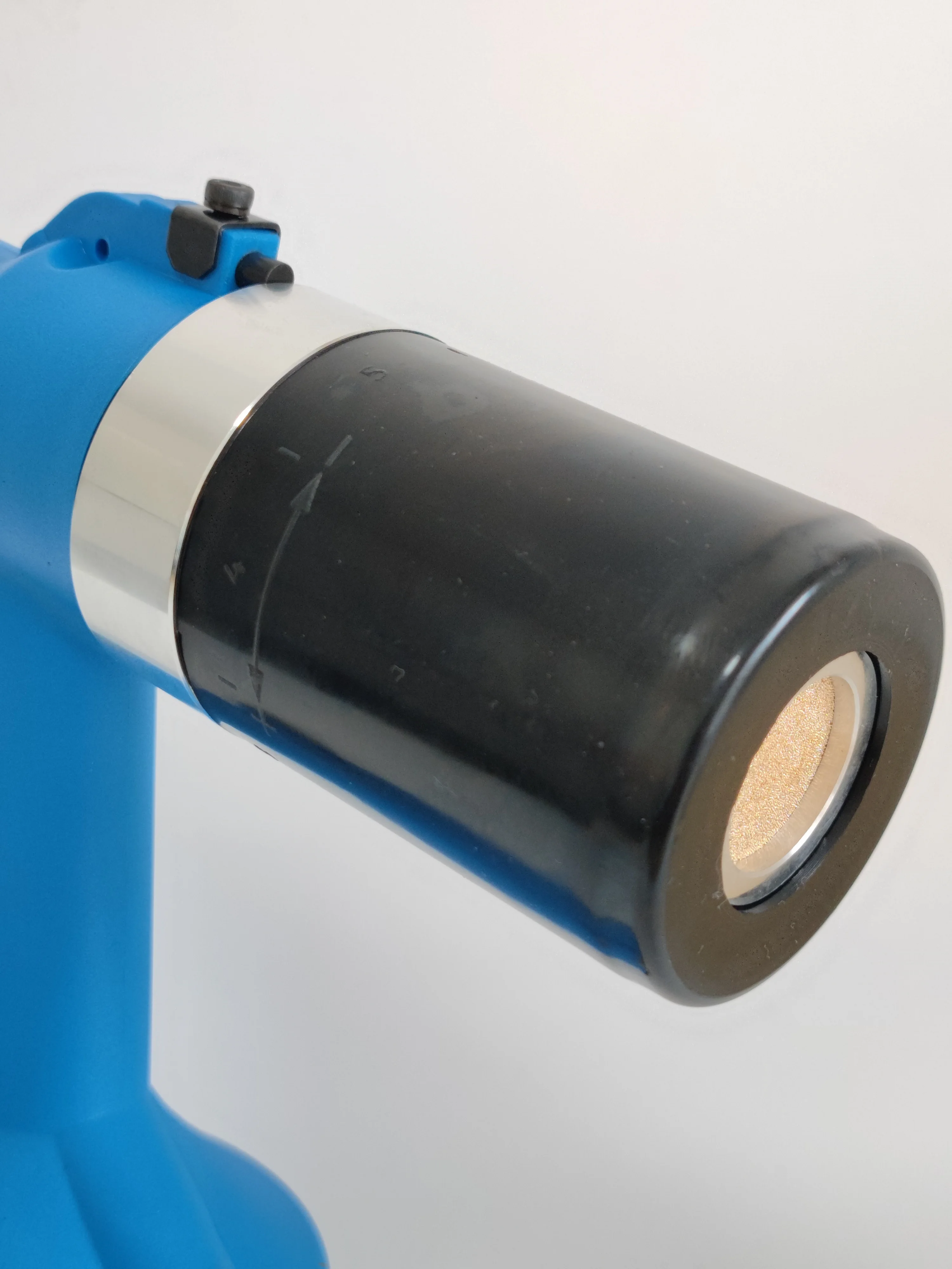 High-tech Professional LM-90611K Automatic Pneumatic Rivet Nut Gun OEM Available M3-M12 For All Materials POP Rivet Nut Gun