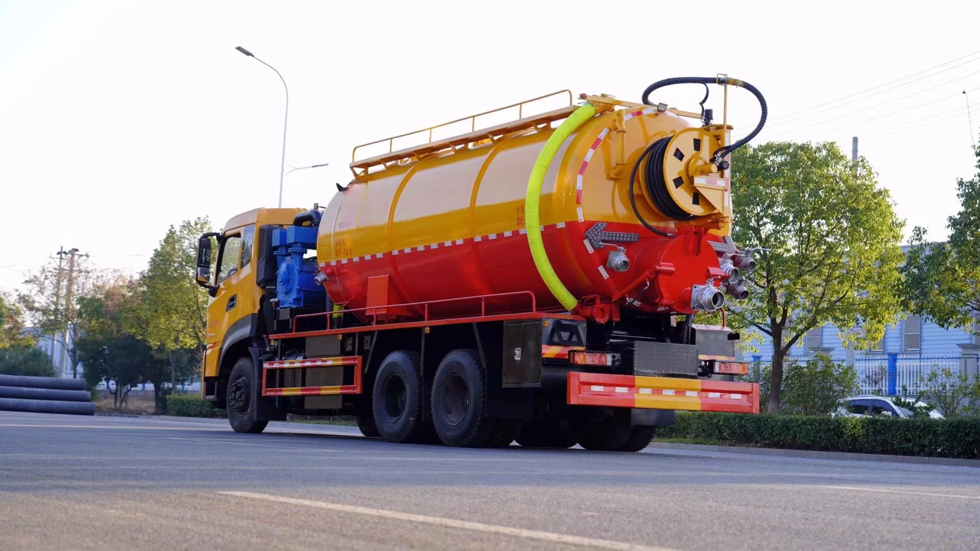 Горячая распродажа 5000L 6cbm мойка сточных вод машина для уборки улиц уборочная мобильная очистка пылеулавливающая