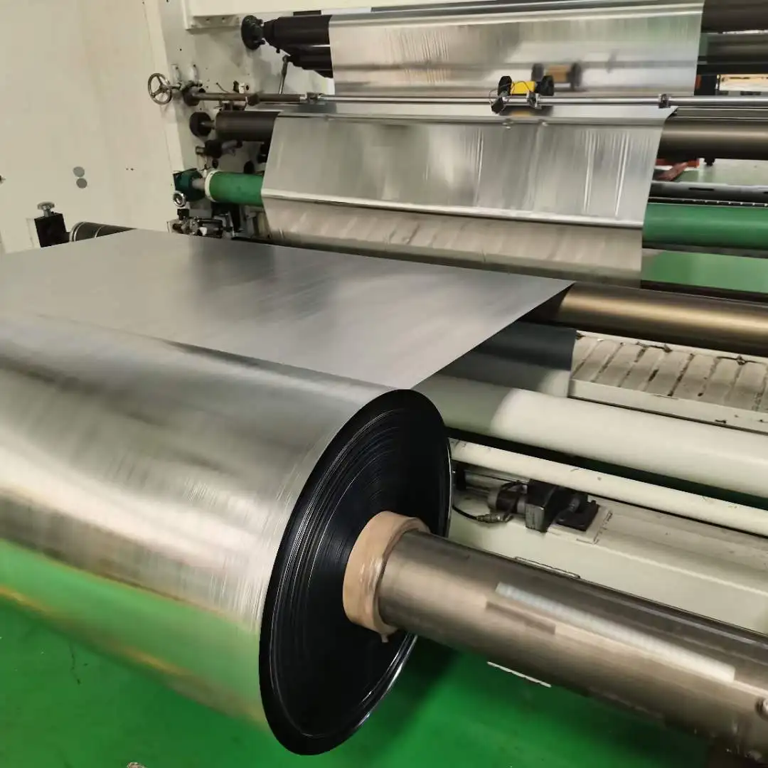 Excellent Performance in Heat and Insulation VMPET Aluminum Foil coated PE Metal Roof Insulation Roll