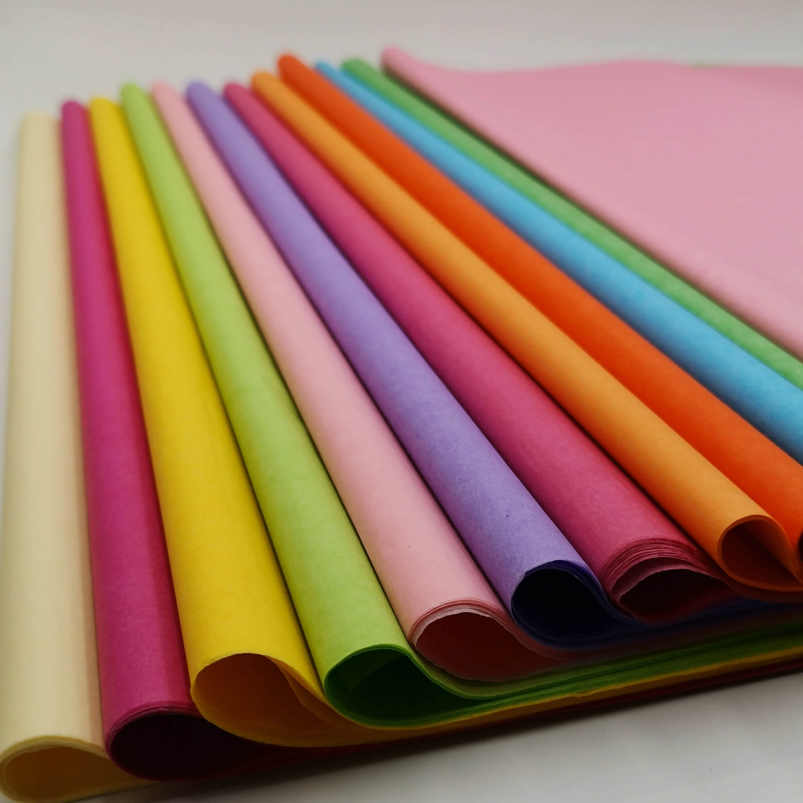 
Custom Logo 17gsm Gift Wrapping Colorful Tissue Paper 