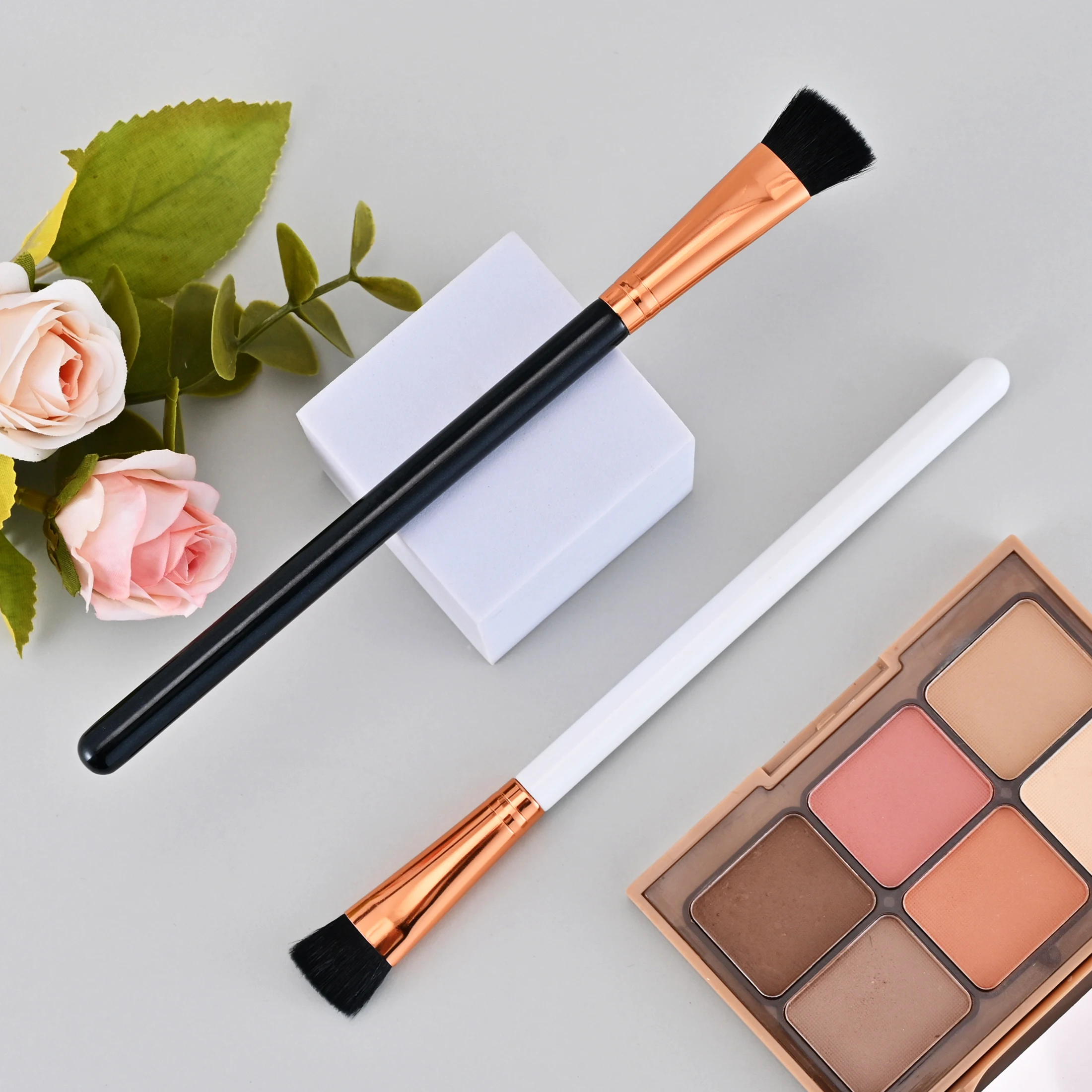 Lip Tint Flat Eyebrow Brush Top Quality White Handle Ultra Thin Hair Perfect Cutting Single Makeup Brush Flat Concealer Brush