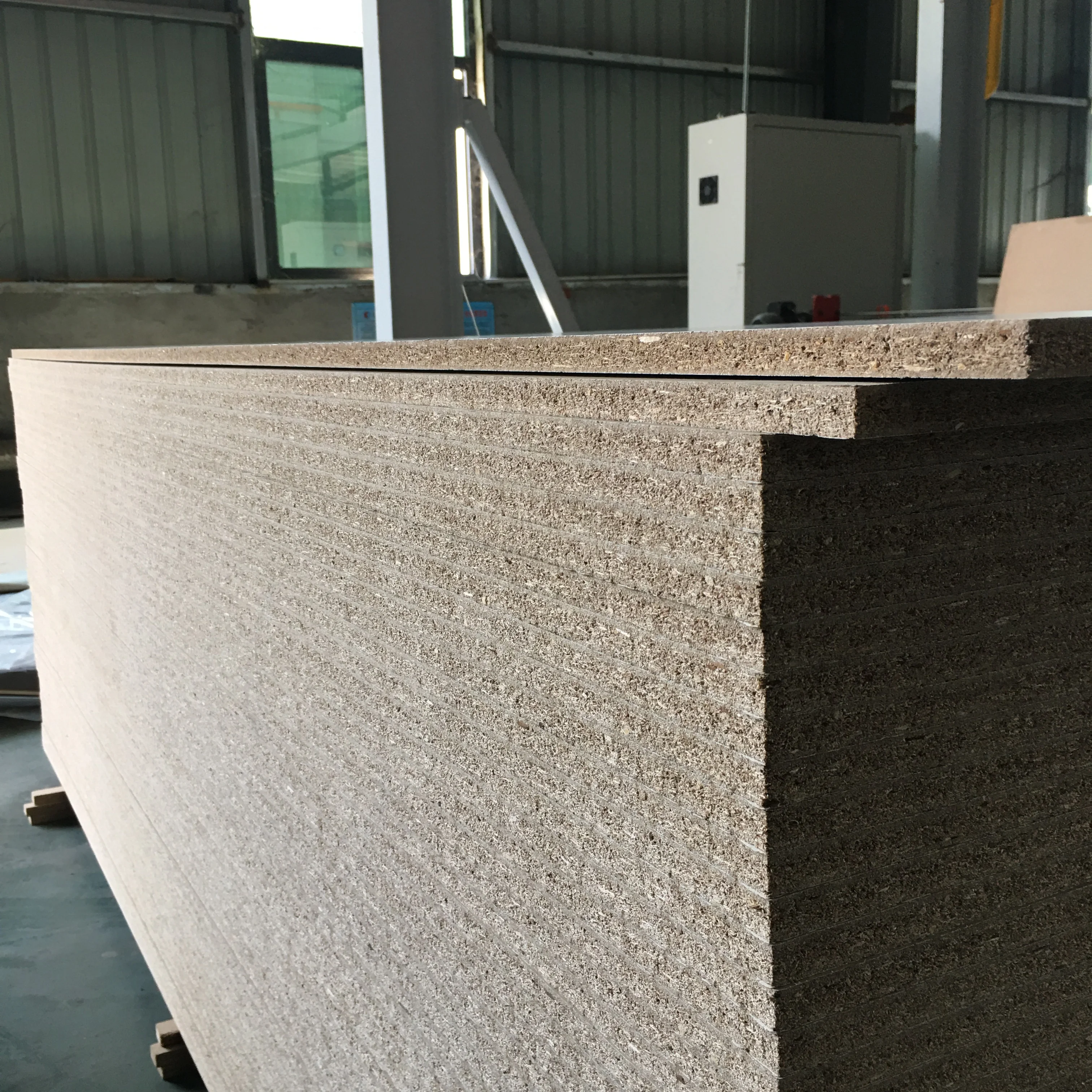 4x8 18mm High Quality Wholesale best price chipboard melamine sheets melamine faced particle board/chipboard from China