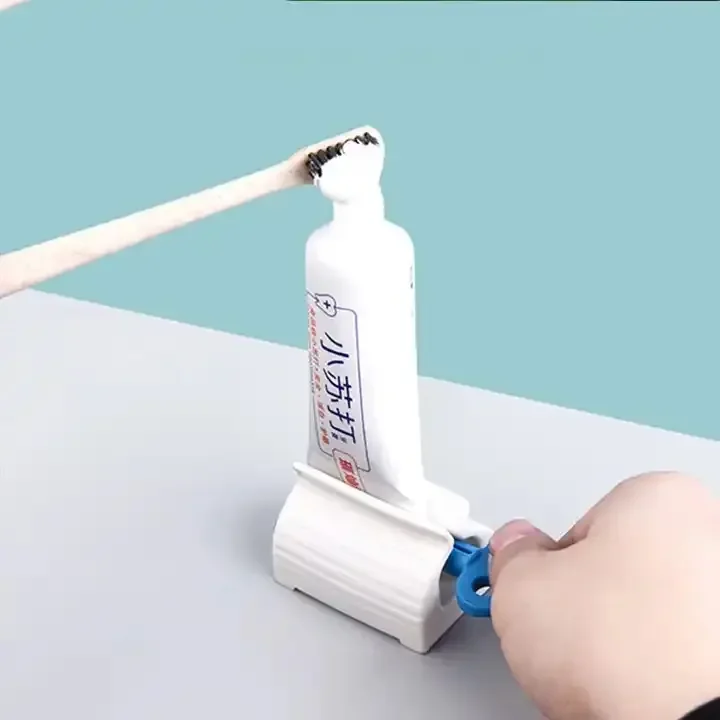 Hot Sale Rolling Toothpaste Squeezer Tube Squeezer Toothpaste Roller Bathroom Accessories Easy Tooth Paste Tube Squeezer