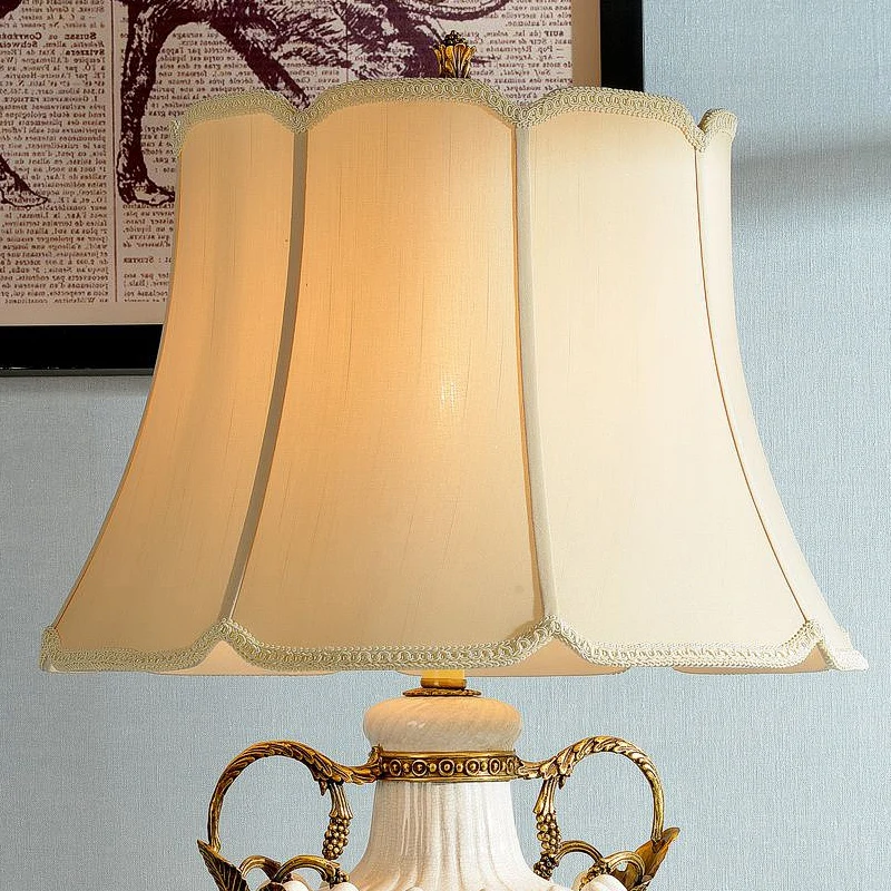 High Quality Oriental Hotel Lightings Antique Retro High End Popular Desk Light Table Lamps for Living Room Wholesale Ceramic