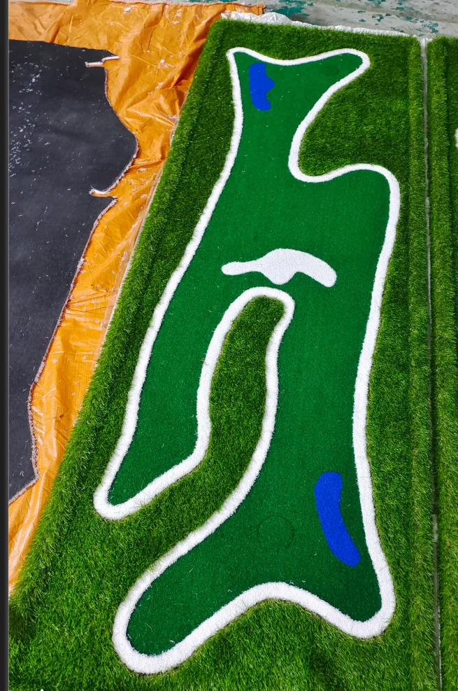 The factory sells golf 9-hole greens artificial putting green grass iutdoor mini golf practice putting green