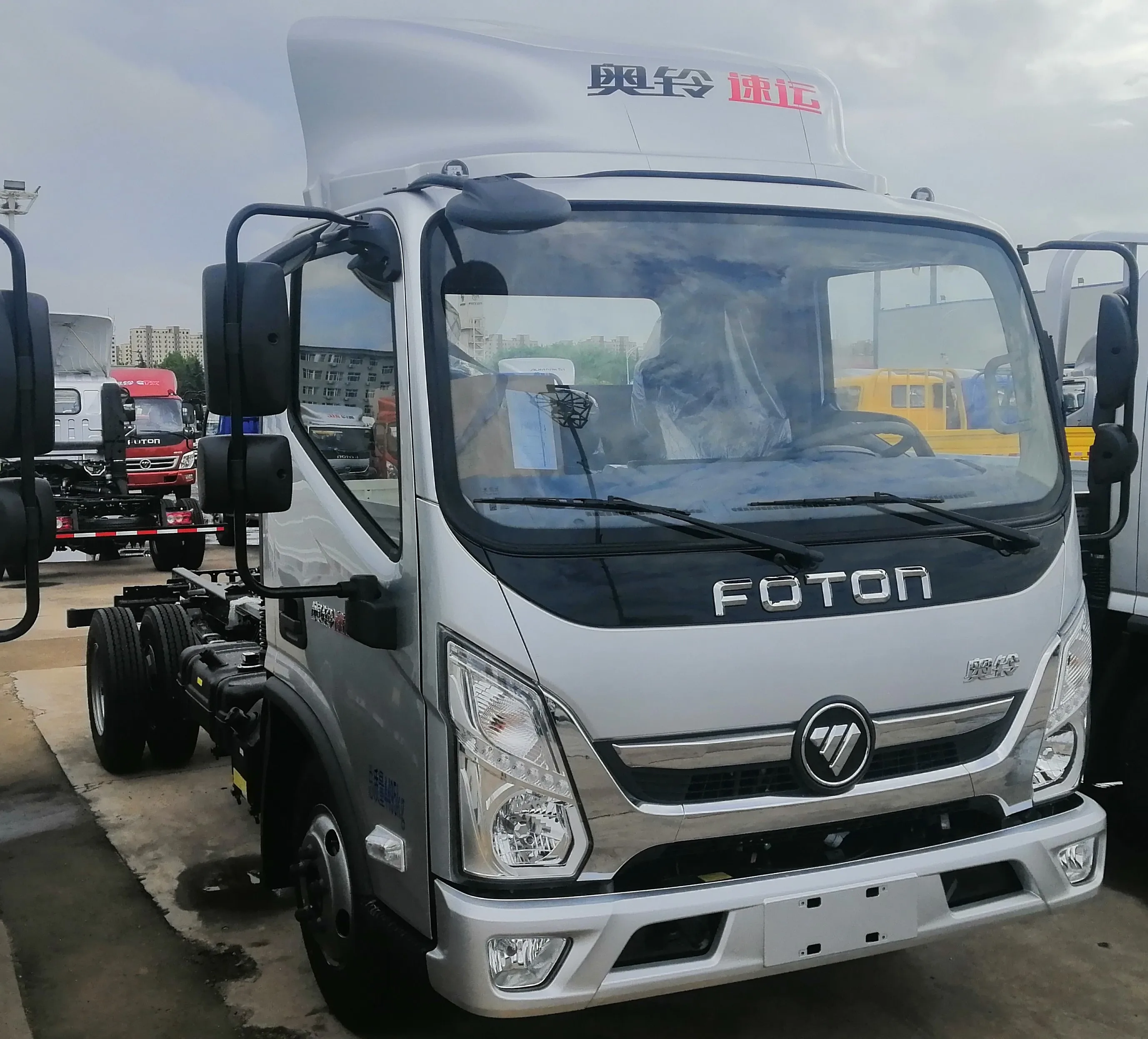 Заводская распродажа Foton Ollin Подержанный грузовой автомобиль с дизельным двигателем грузовик 2 литра 5 4 цилиндра для продажи