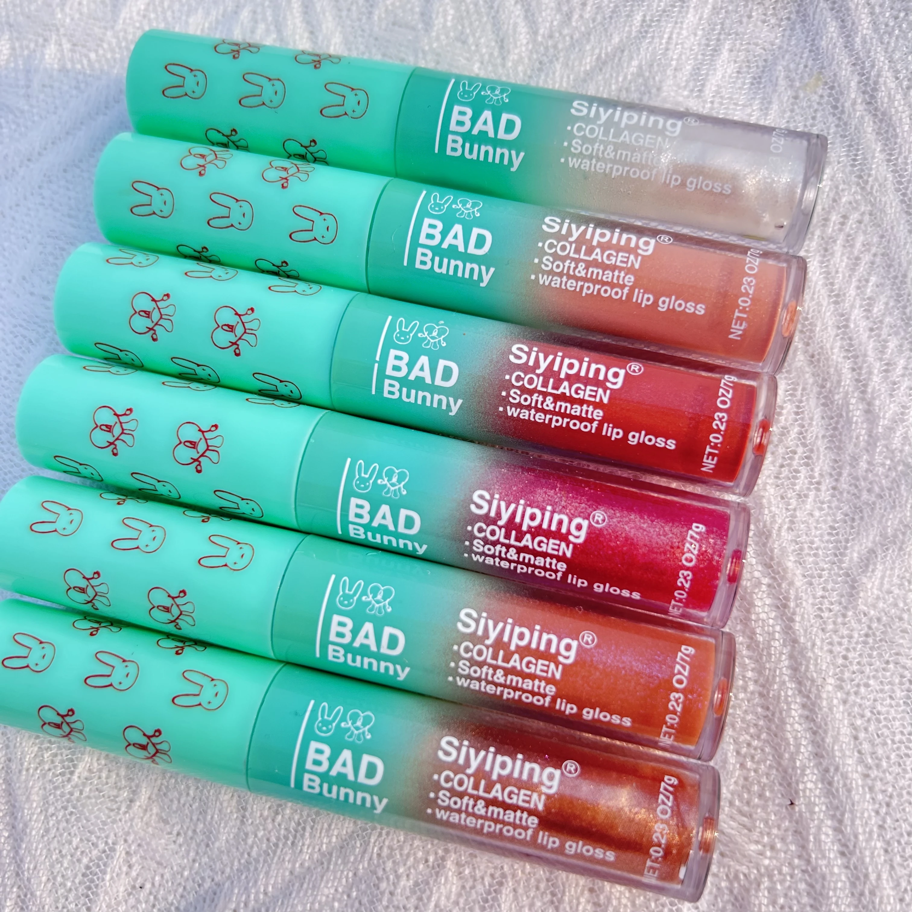 Wholesale 24 pc bad bunny Lip gloss 6 color base Empty lip gloss Tube containers lip gloss packaging Cosmetic Lipstick set