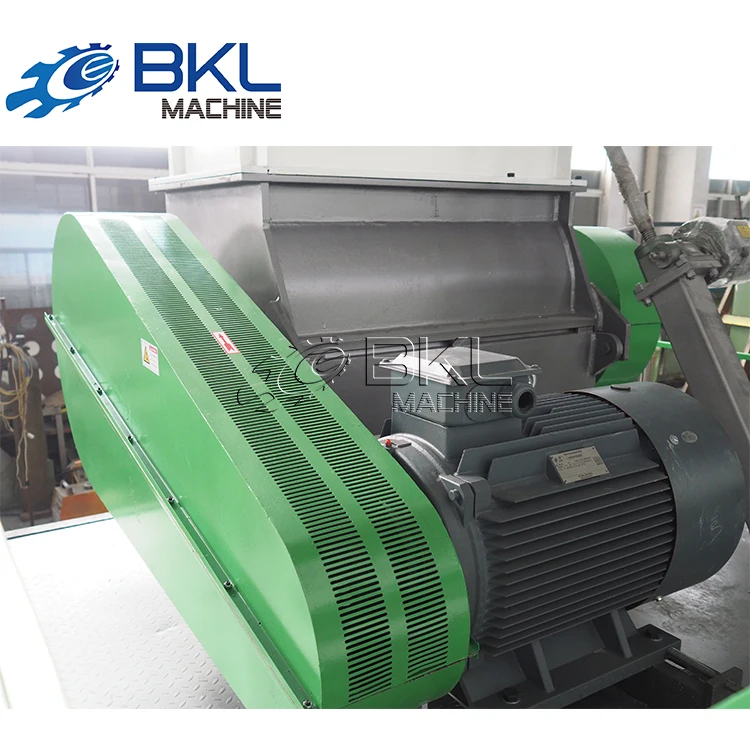 High output plastic waste rubber grinder shredder PET material crusher recycling machine line