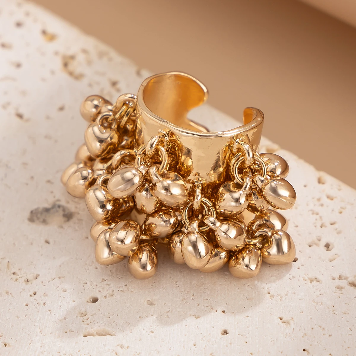 Vintage Design Turquoise Imitated Pearl Wide Face Open Rings for Women Trendy Lady Street Peach Heart Ring Fashion Jewelry Gifts