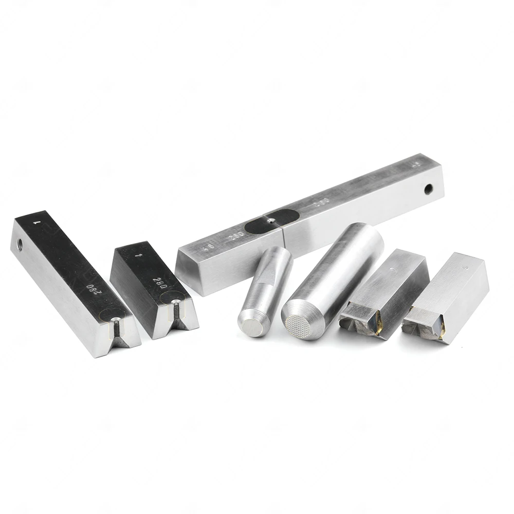 Brazed wire nail gripper making die for wire nails making machines