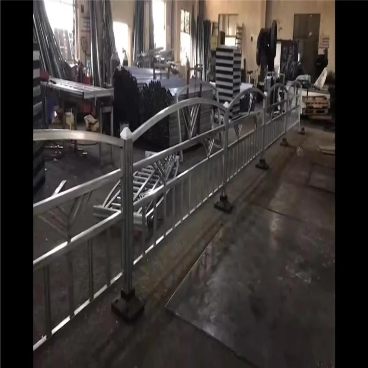 New Type Traffic Fence bus station Fence Expanding Barrier Fence Barrier