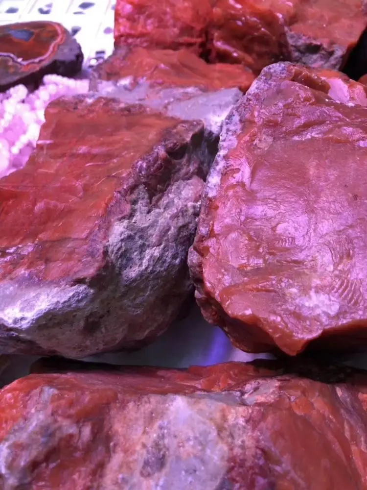 Wholesale Natural South Red Agate Mineral Carnelian Crystal Quartz Tumbled