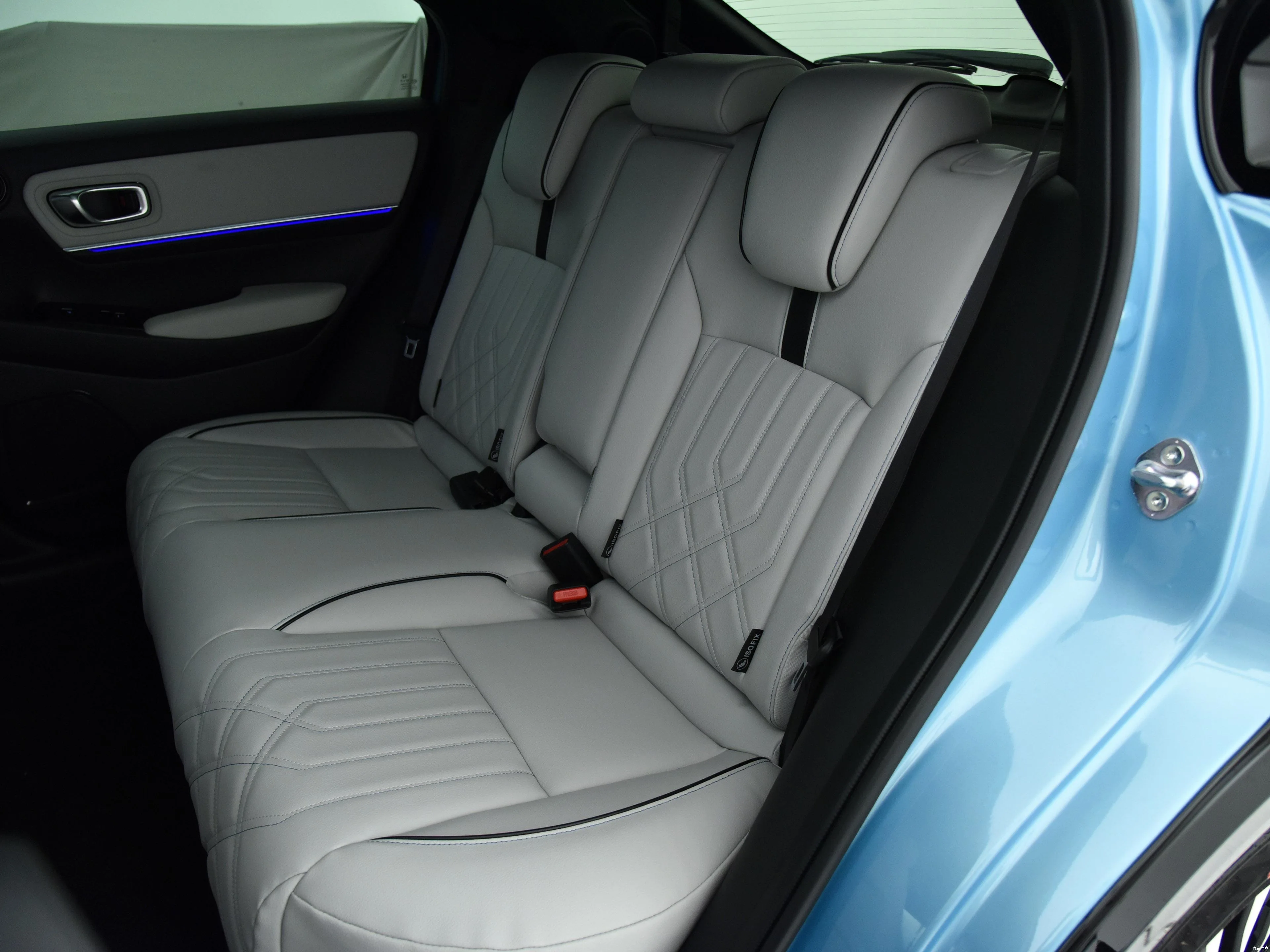 Honda e:ns1 suv 2023 Dongfeng ENS1 510 км Ev SUV новый роскошный автомобиль EV по низкой цене для пожарной продажи