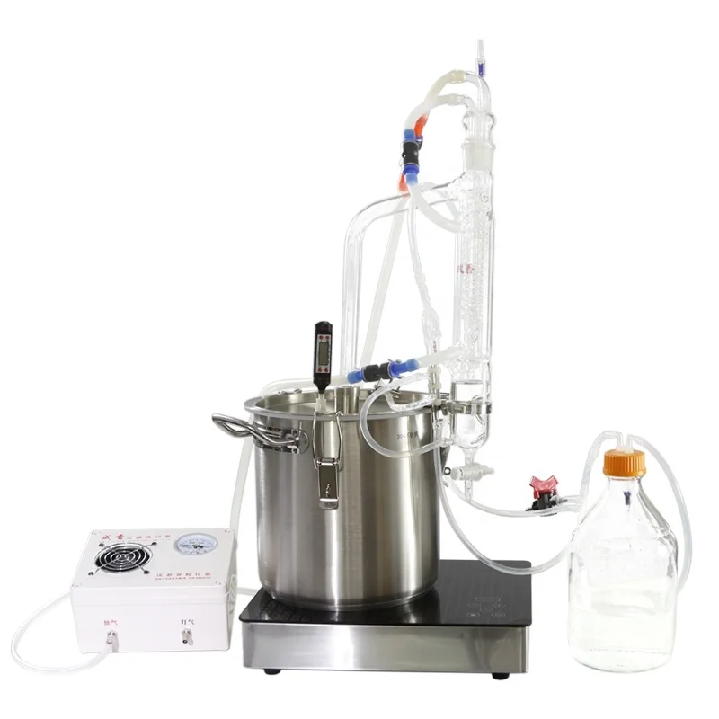 Newest Vacuum distillation equipment essential oil distillation extraction machine