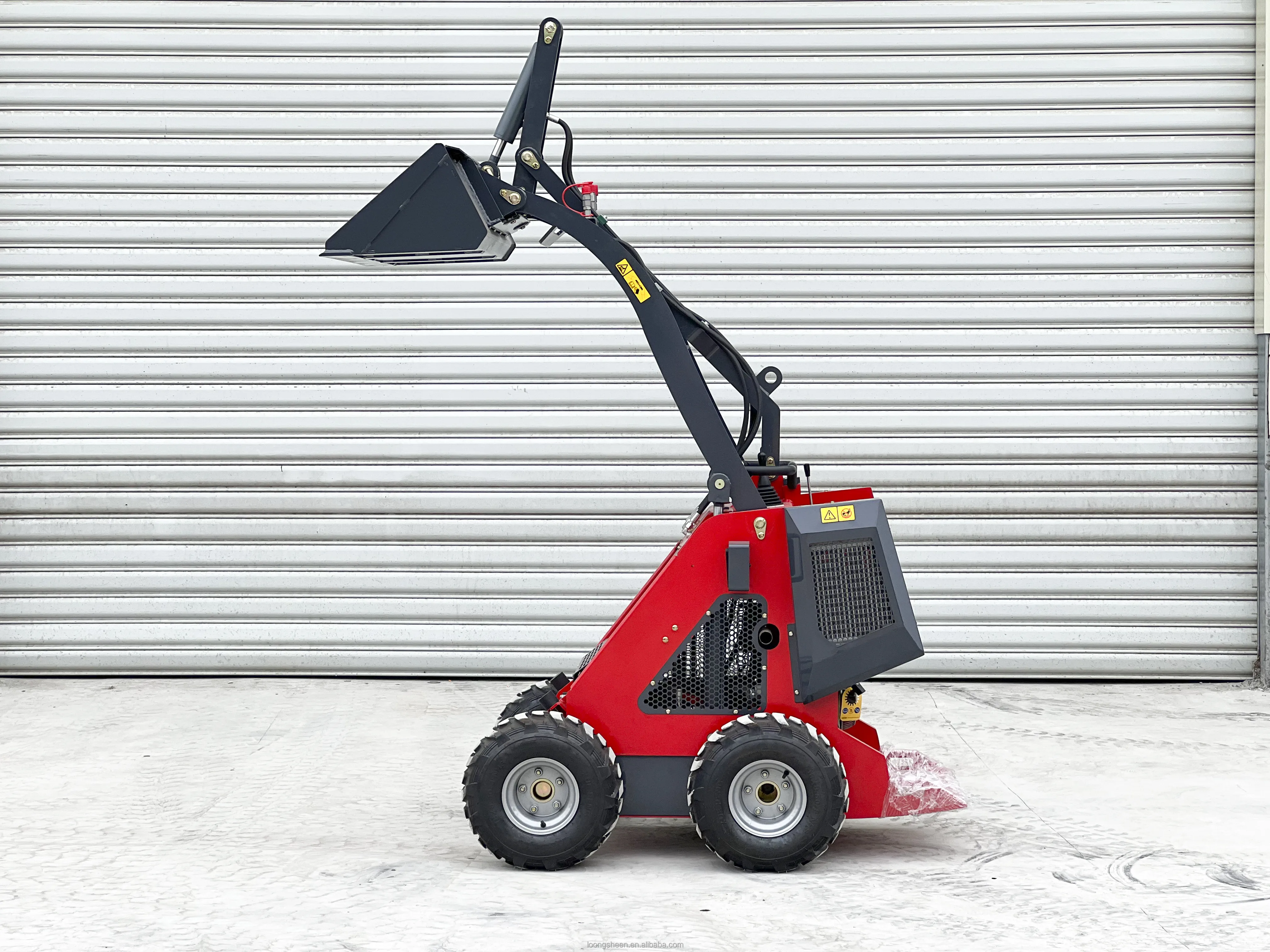4 Wheel Tire Driving 0.5 Ton Hot Small Skid Steer Loader for Sale China Brand New Skid Steer Loader