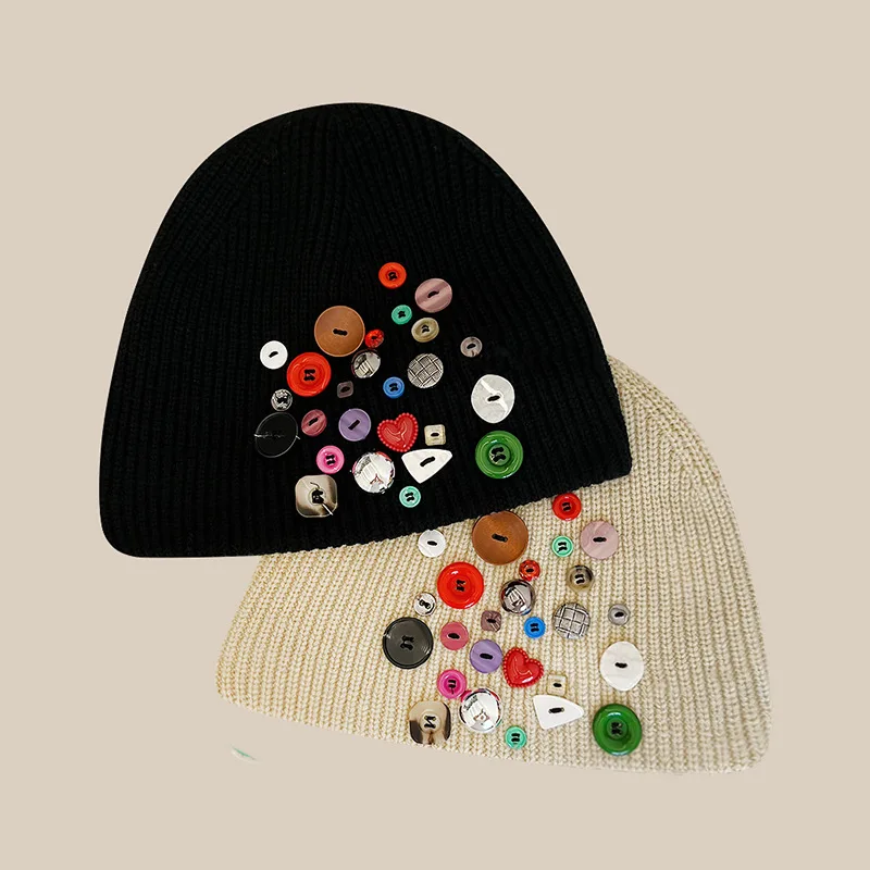 Women fashion knitted hats with buttons custom skull cap hat wholesale unisex knitted beanies big head winter beanies