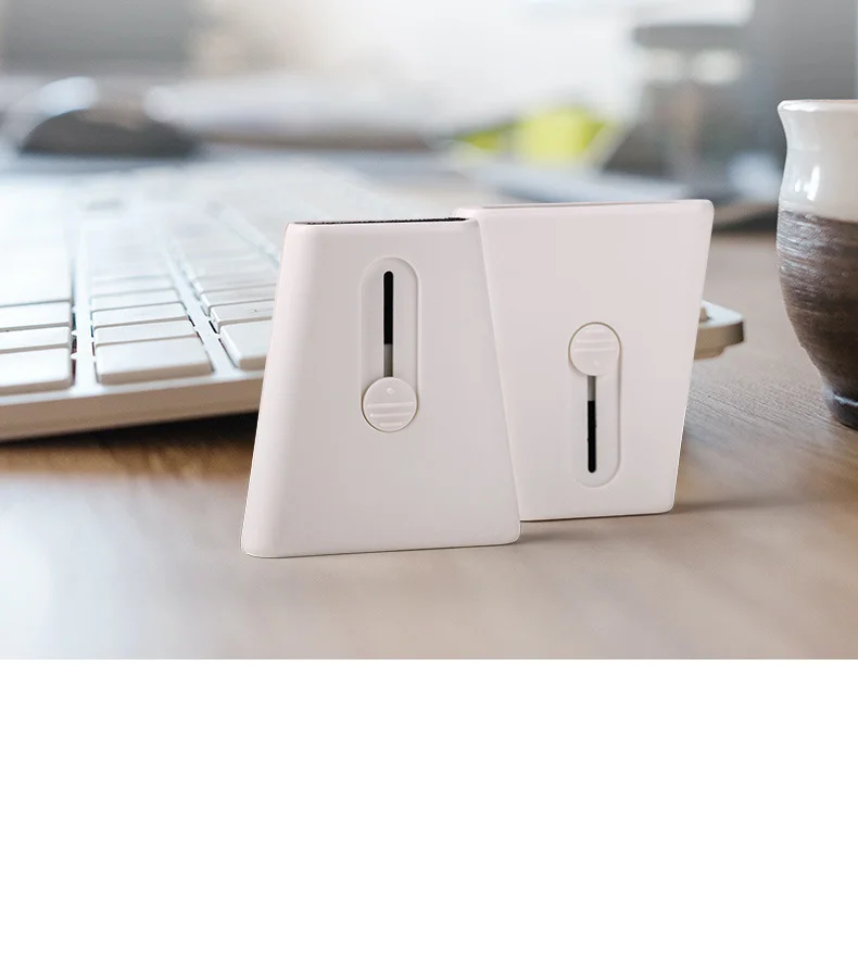 Factory direct sales double head retractable keyboard cleaning brush laptop dust brush desktop cleaning brush