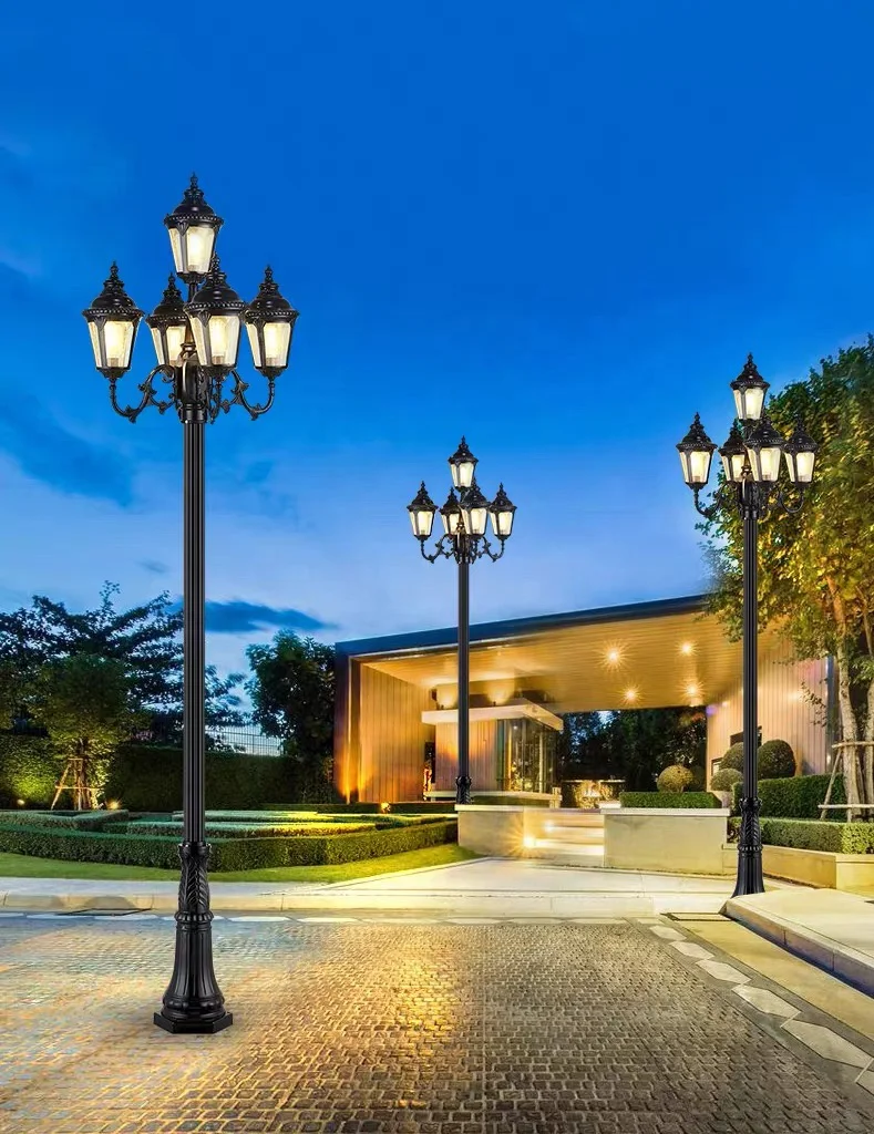 Factory customized retro design 2.5M 2M 3M LED garden light IP65 waterproof and rust proof garden landscape LED street light