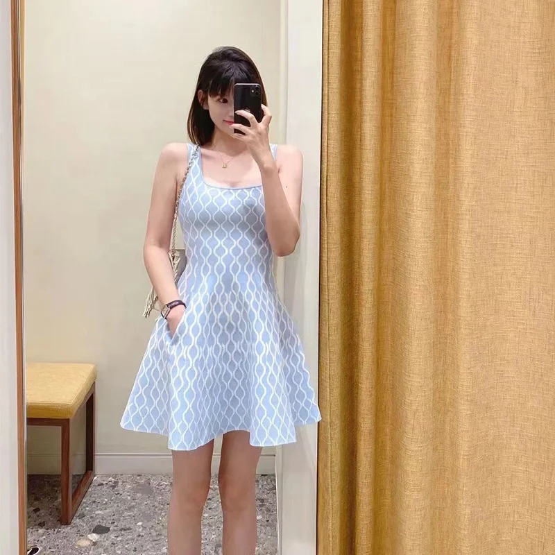 2024 High Quality Autumn New Women Blue French Fashion U-shaped Hemline Sleeveless Knit Dress