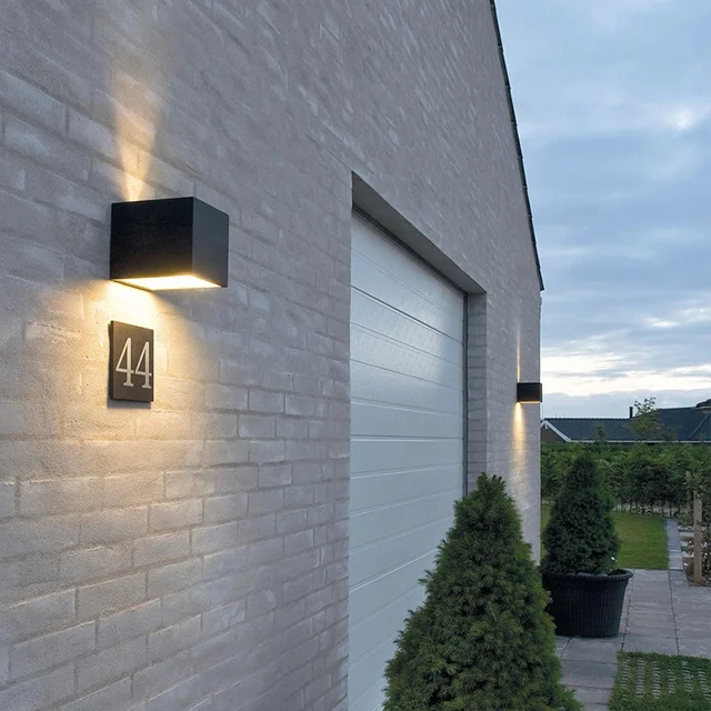 High Voltage Adjustable Indoor LED Wall Lamps Led Light Up and Down Luminous 10w LED Wall Light