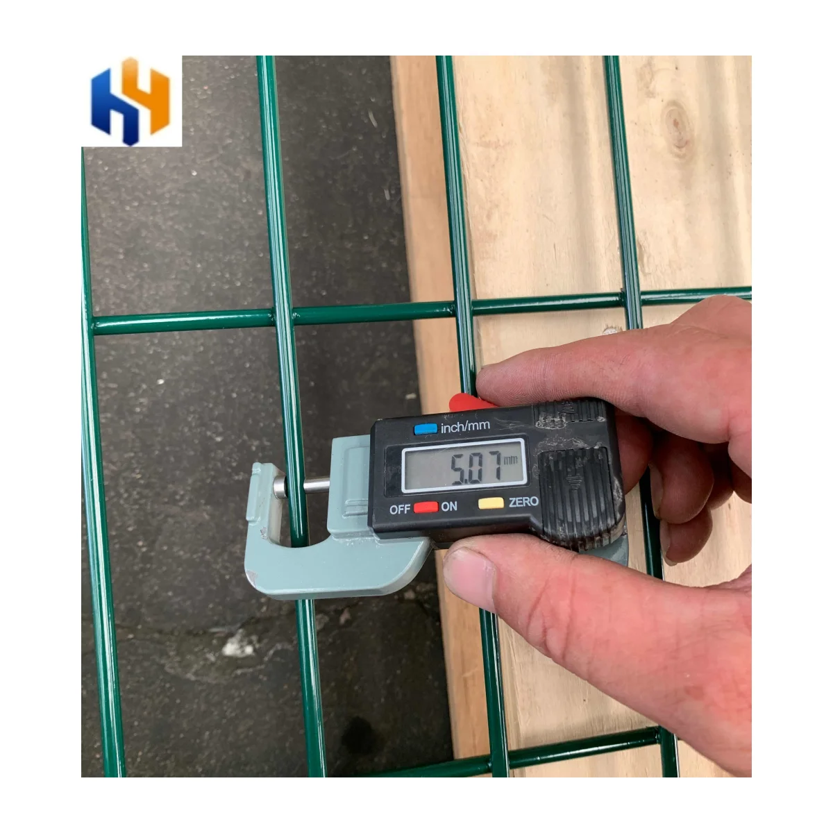 High quality galvanized steel metal Customize PVC Powder coated rigid fence panel 3d bending curved garden fence welded mesh fen