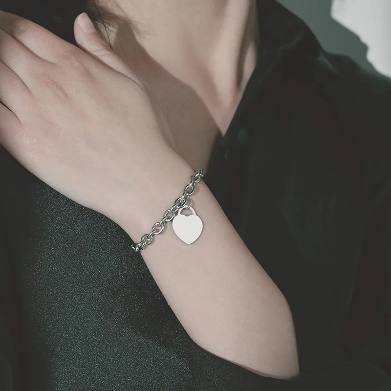 Hot Selling 2022 Toppik Jewelry Stainless Steel Chunky Chain Heart Charm DIY Lettering Name Engraving Bracelet