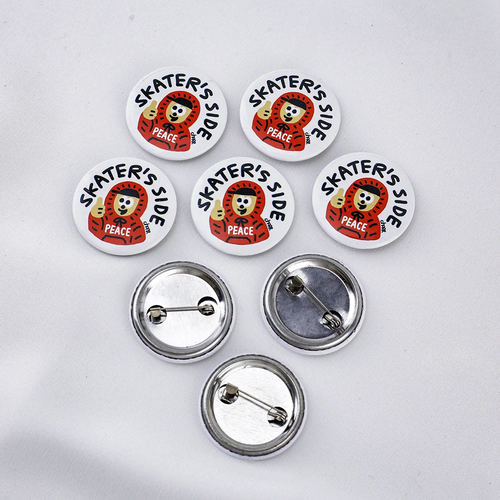custom tin button badge safety pin