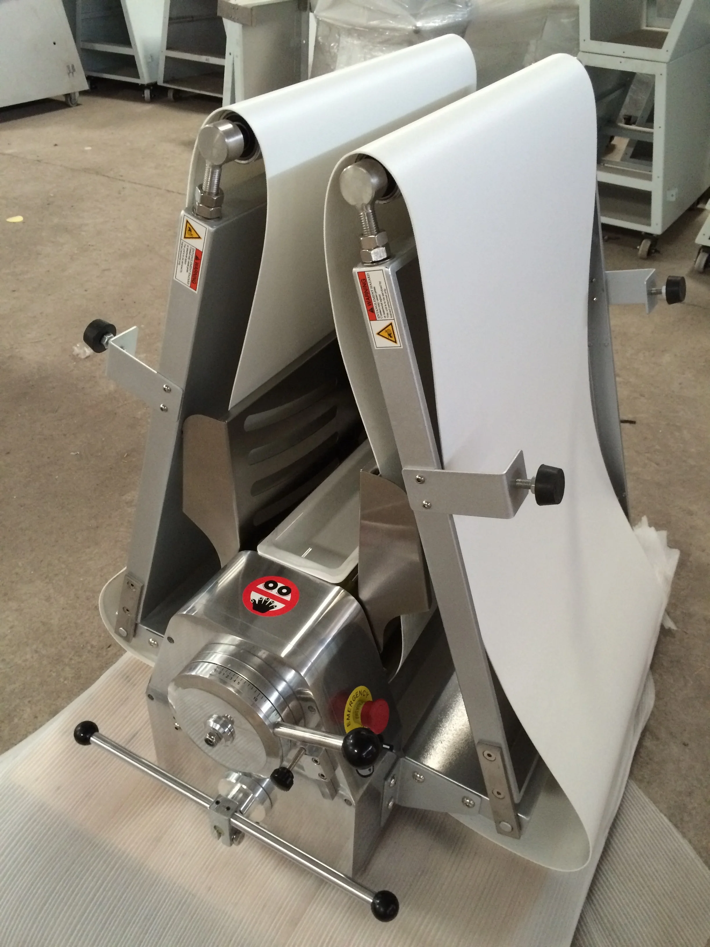 
380mm width bread dough roller folding sheeter machine 