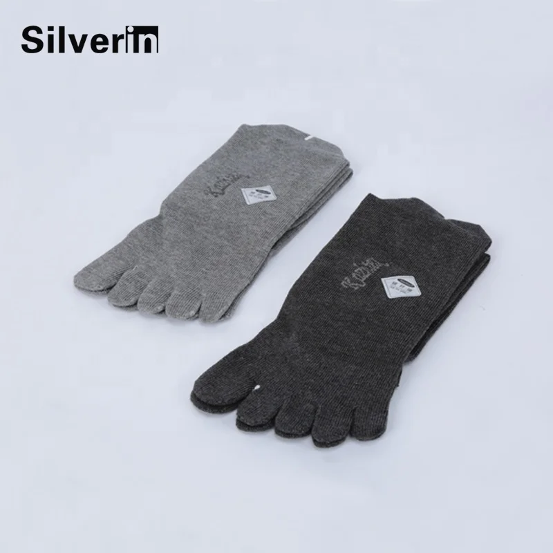 Comfortable silver anti-microbial deodorant cotton toes socks for men